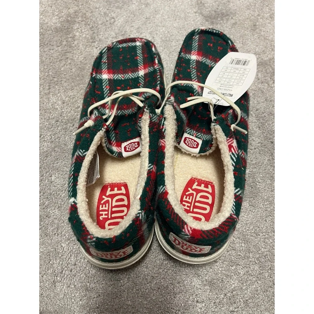 Hey Dude Wally Cozy Plaid Slip On Shoes Red Green Christmas Men's Size 12 NEW